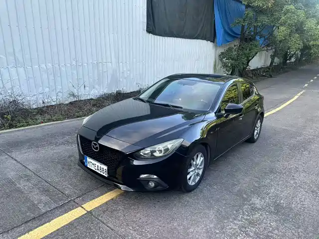  Mazda Mazda3 Axela 2014 Hatchback 1.5L Automatic Premium