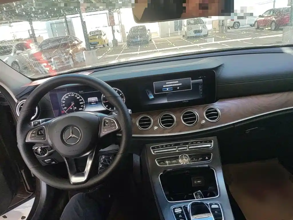 Mercedes-Benz E-Class 2017 E 200 L 4MATIC фото 10