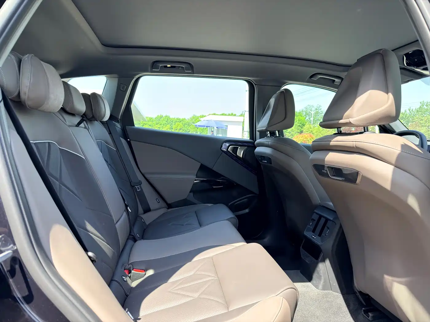 BMW X3 2025 xDrive25L Luxury Package фото 8
