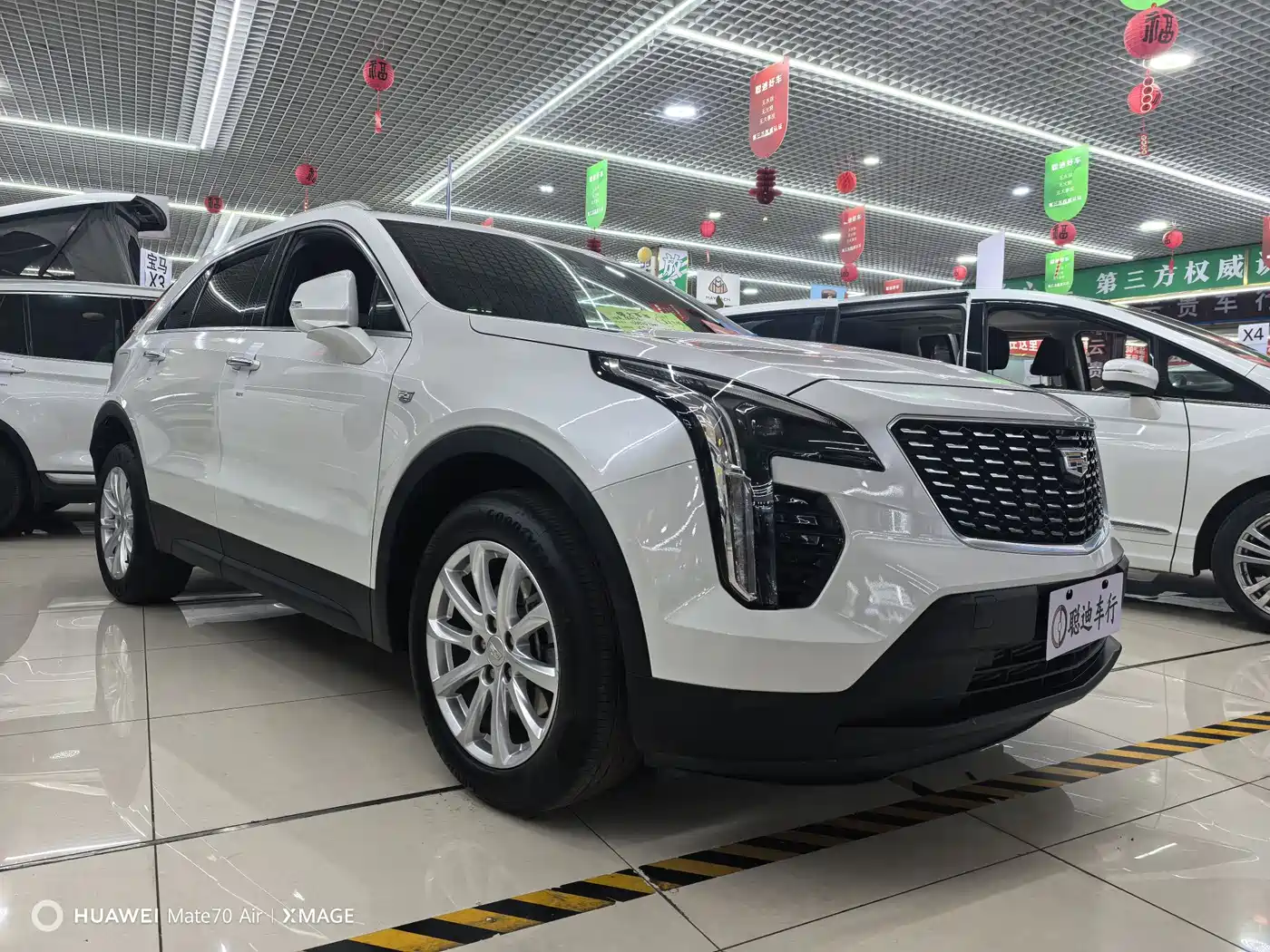 CADILLAC XT4