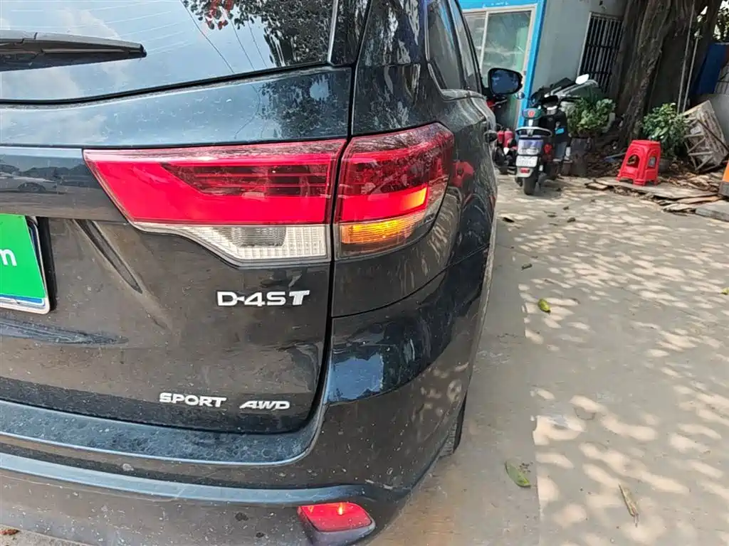 Toyota Highlander 2018 2.0T 4WD Luxury 7-seater China VI фото 8