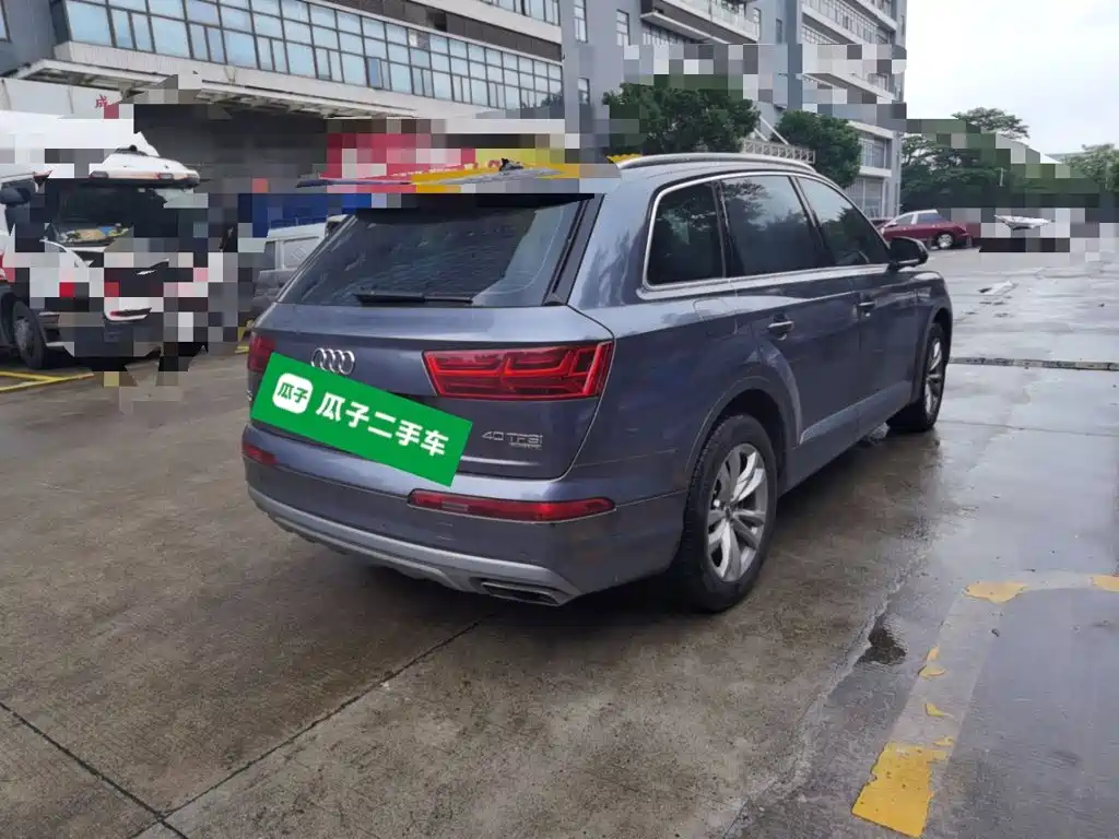 Фото 6 - Audi Q7