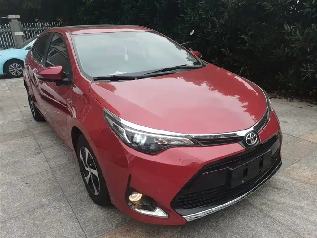 Toyota Levin 2017 Facelift 185T CVT Elite (China V) фото 4