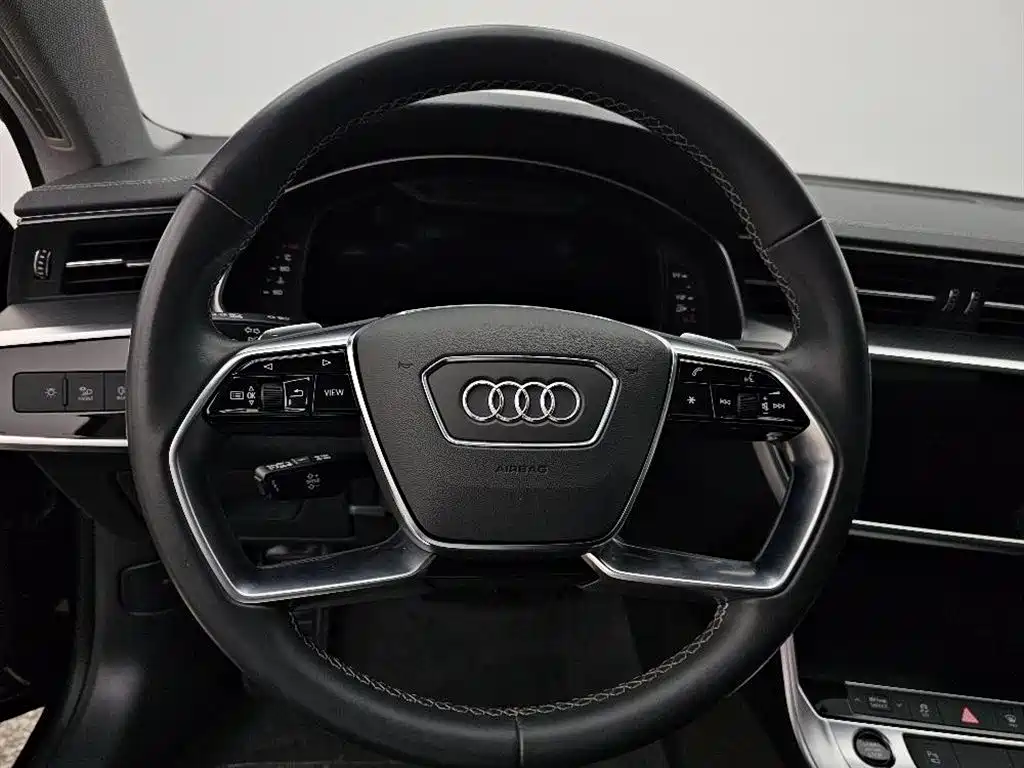 Audi A7L 2024 45TFSI S-line Dream Edition Crystal Package фото 6