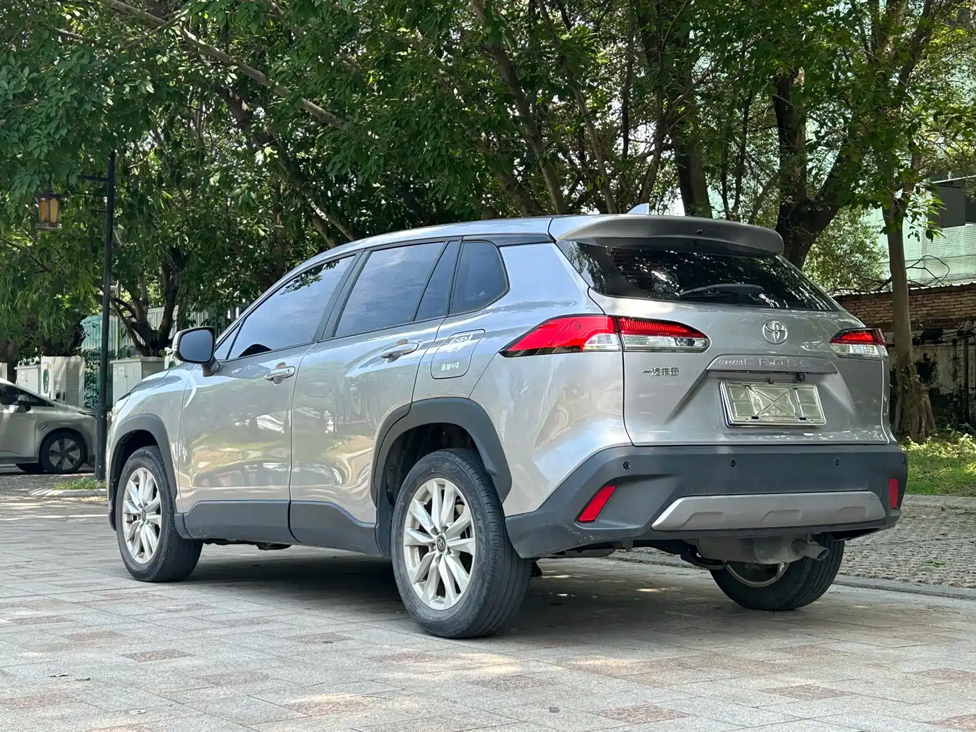Toyota Corolla Cross 2023 2.0L Elite Edition фото 9
