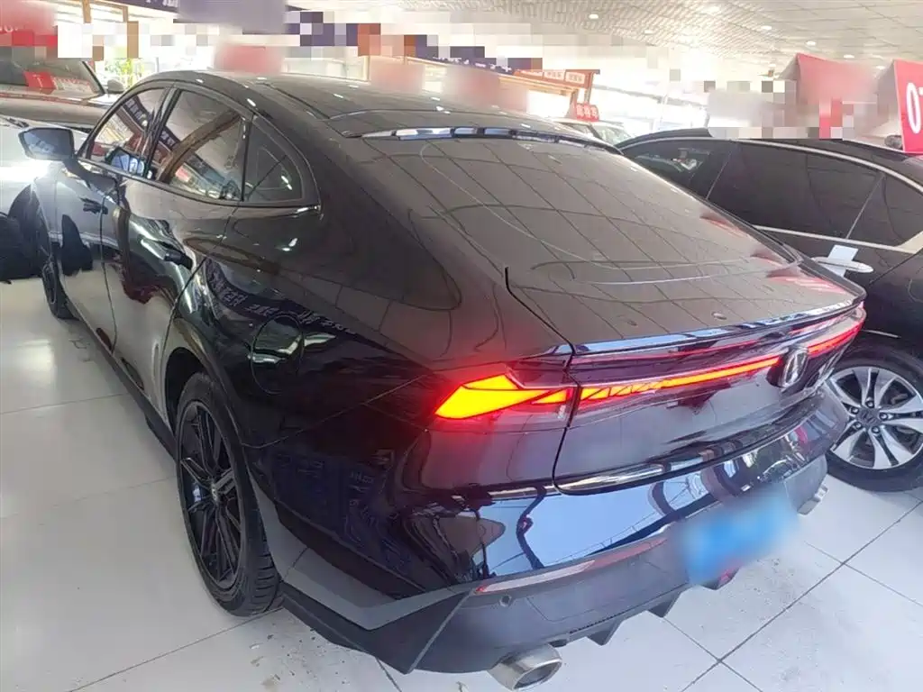CHANGAN UNI-V