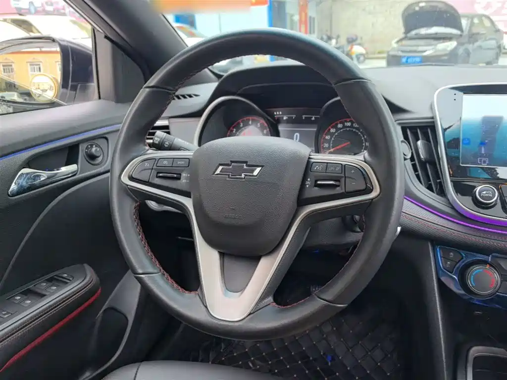 Chevrolet Monza 2019 RS 330T Auto Smooth Edition China VI фото 11