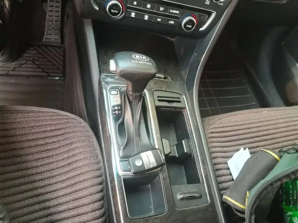 Kia K5 2016 1.6T Automatic LUX фото 14