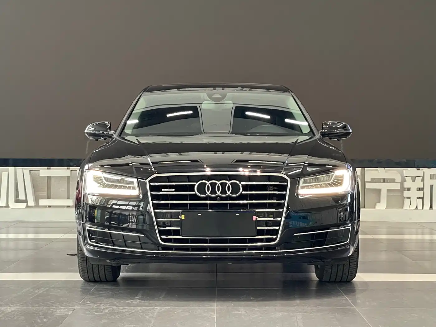Audi A8 2016 A8L 45 TFSI quattro Comfort фото 2