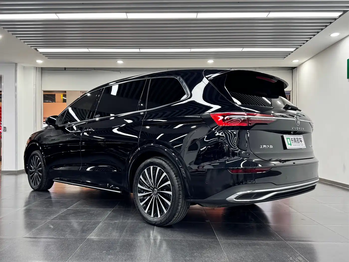 Volkswagen Viloran 2024 380TSI Executive Edition фото 5