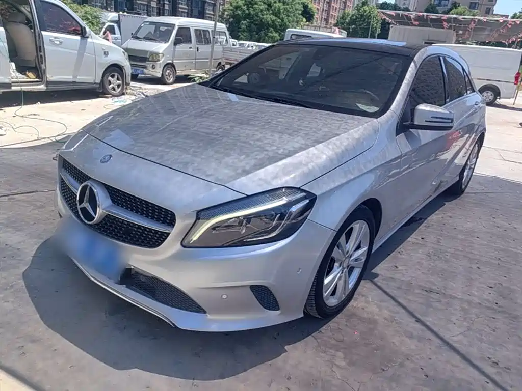 Mercedes-Benz A-Class (Import) 2016 A 200 Dynamic фото 2
