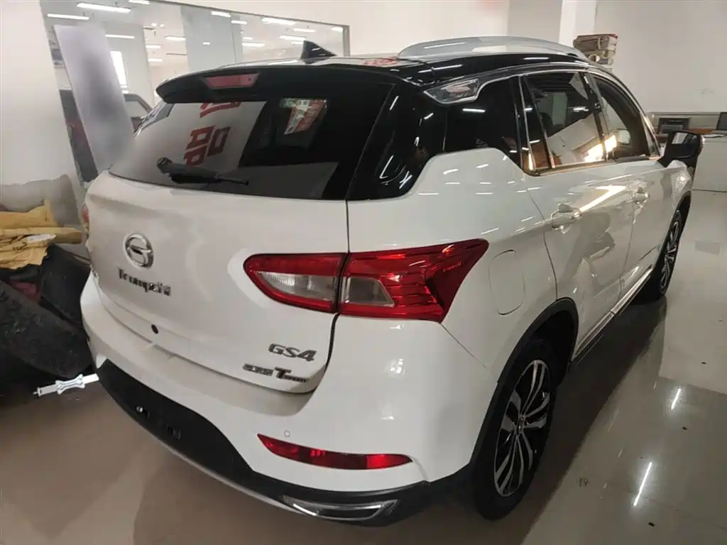 GAC Trumpchi Trumpchi GS4 2016 235T G-DCT Luxury Edition фото 7