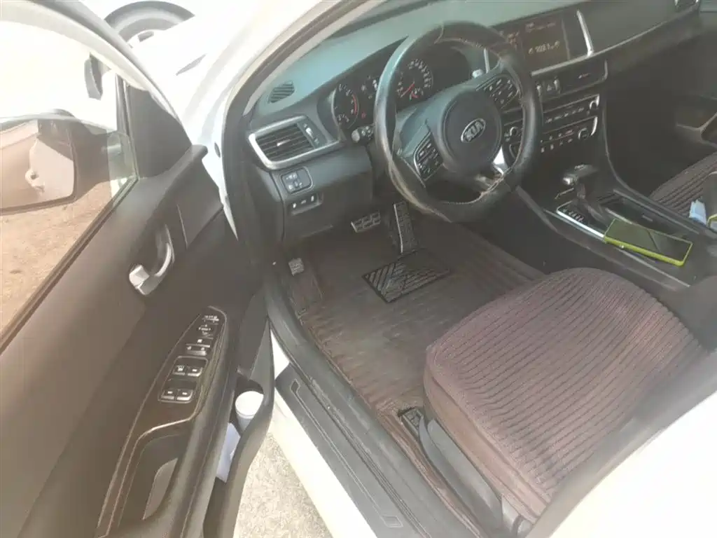 Kia K5 2016 1.6T Automatic LUX фото 16
