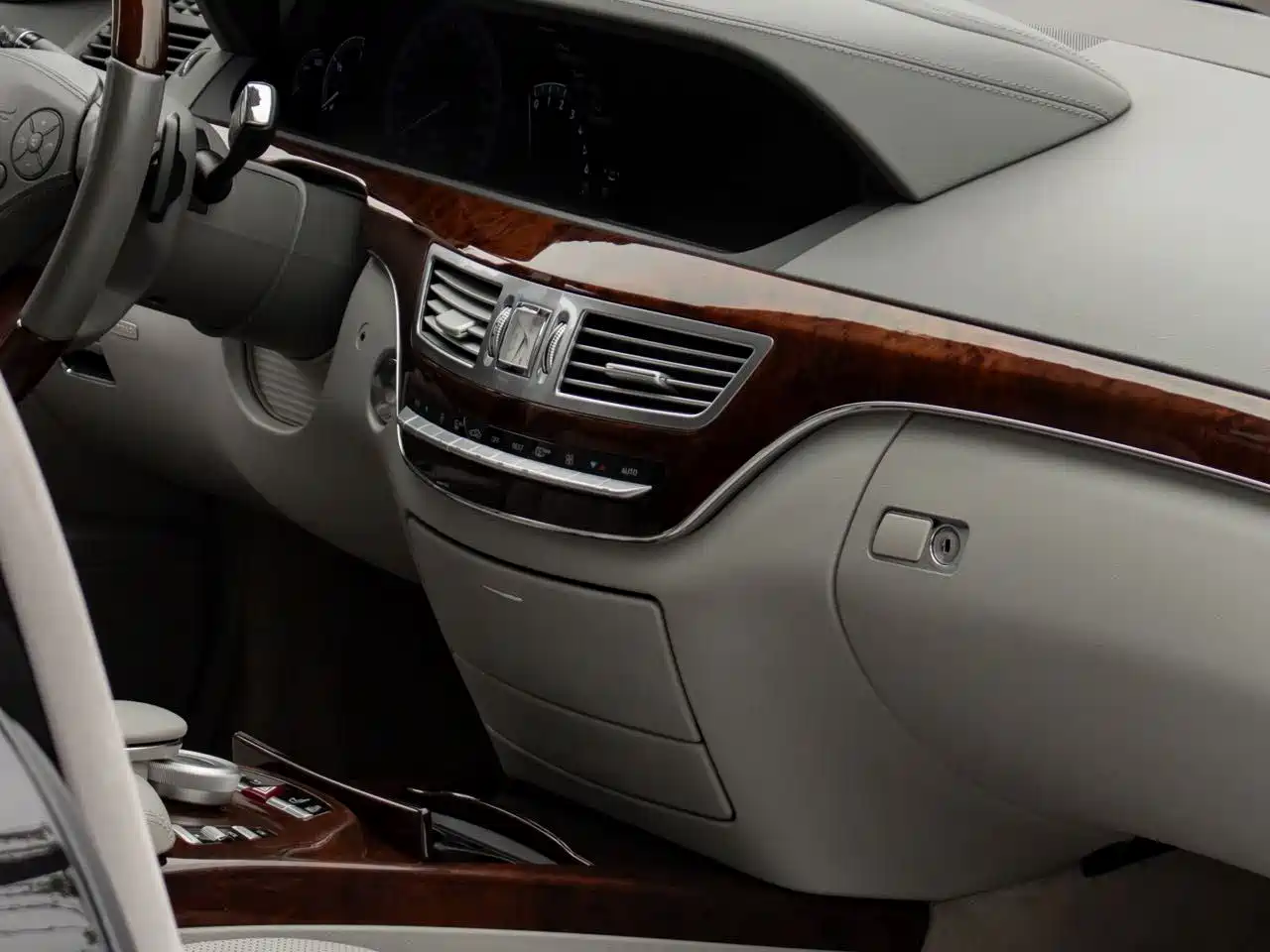 Mercedes-Benz S-Class 2012 S 350 L Grand Edition фото 14