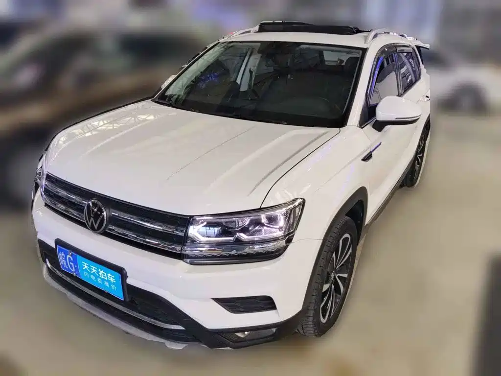Volkswagen Tharu