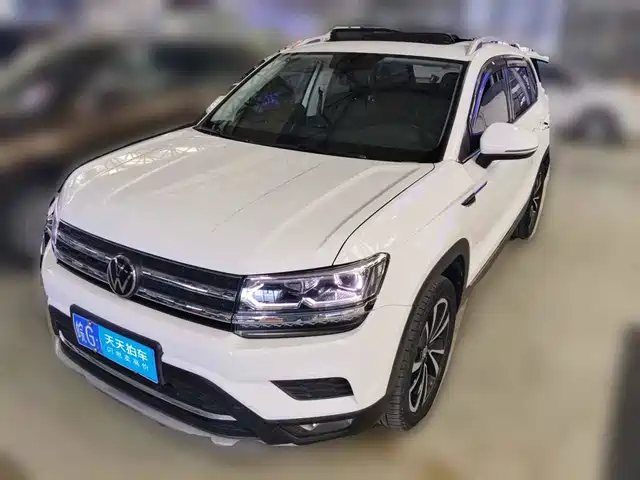 Volkswagen Tharu 2022 330TSI AWD Luxury Edition — фото 1