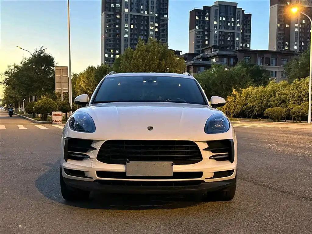 Porsche Macan 2018 Macan 2.0T фото 2