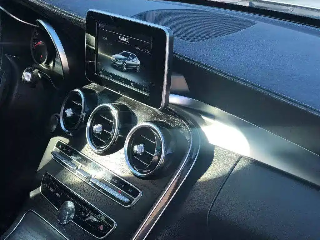 Mercedes-Benz C-Class 2016 C 200 L Sport фото 4