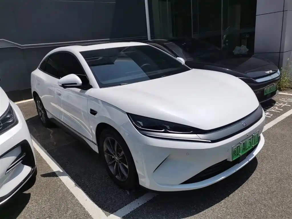 BYD Qin L 2025 EV 545KM Superior фото 7