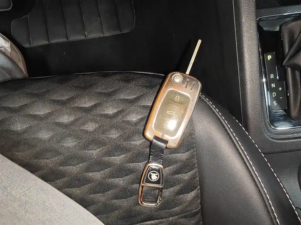 SKODA KOMICK