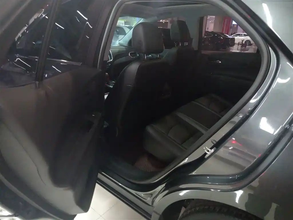 Chevrolet Equinox 2018 535T Automatic Control Edition фото 17