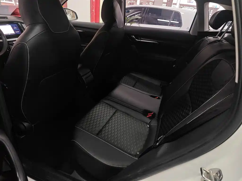 SKODA KOMICK