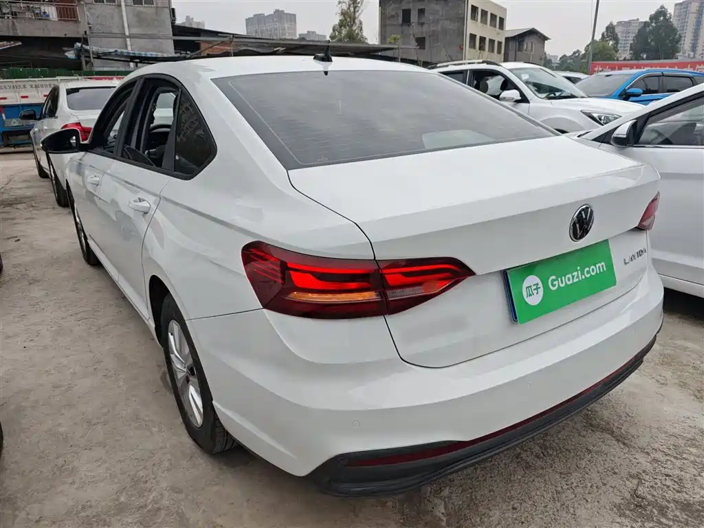 Volkswagen Lavida 2023 Facelift 1.5L Auto Comfort Edition фото 5