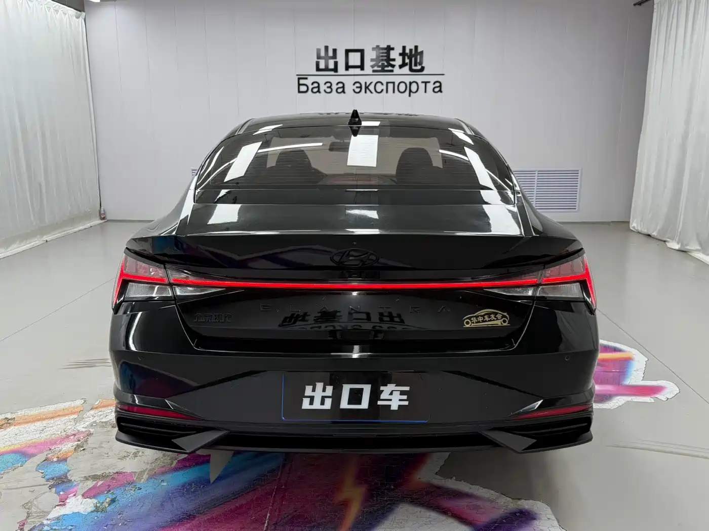 Hyundai Elantra 2022 1.5L CVT LUX Black Knight Limited Edition фото 5