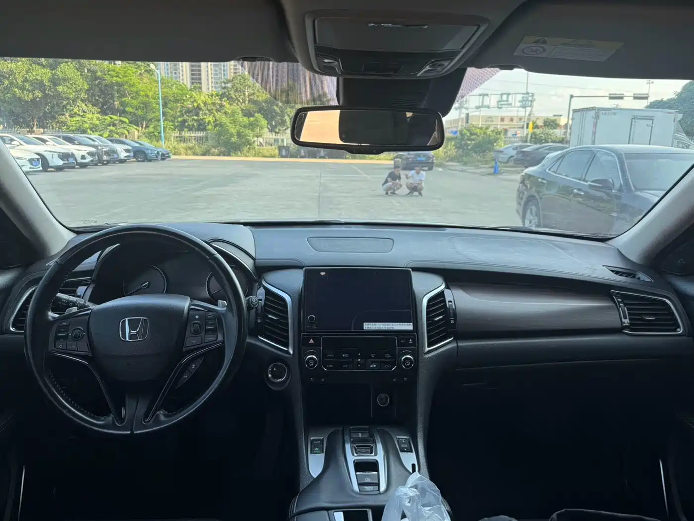 Фото 4 - Honda Avancier