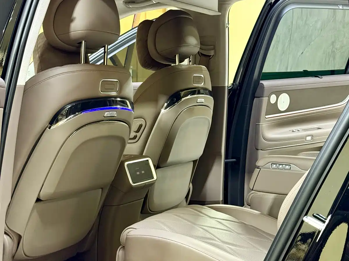 AITO Wenjie AITO M9 2025 Extended Range Ultra 52kWh 6-Seater фото 6