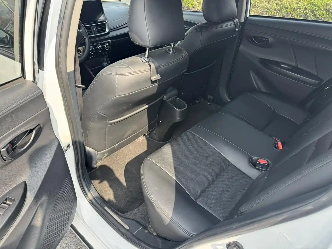 Toyota YARiS L Zhi Xuan 2021 1.5L CVT Leading Edition фото 8