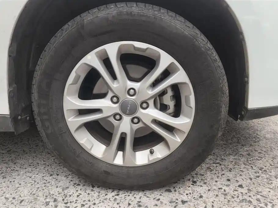 Haval M6 2018 1.5T Manual 2WD Elite фото 6