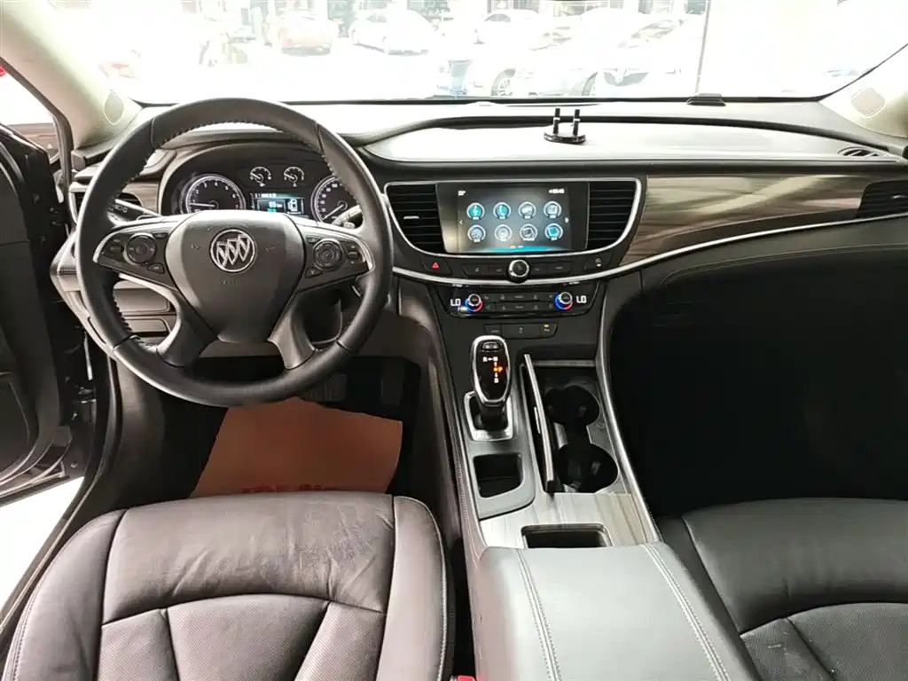 Buick LaCrosse 2018 Model 20T Elite Edition фото 10