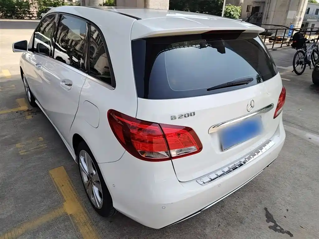 Mercedes-Benz B-Class 2019 B 200 Dynamic фото 5