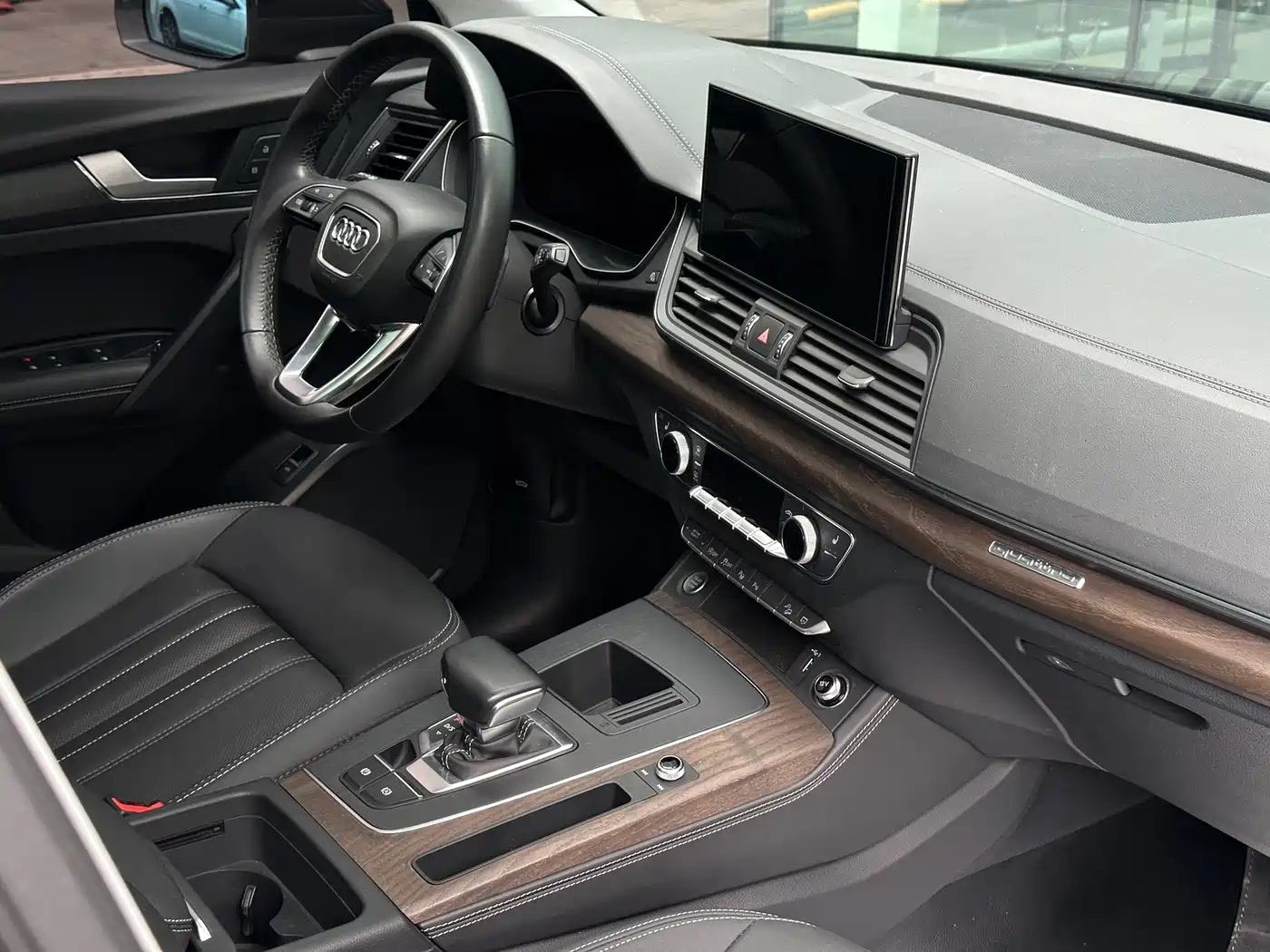 Audi Q5L 2023 40T Luxury Elegance фото 17