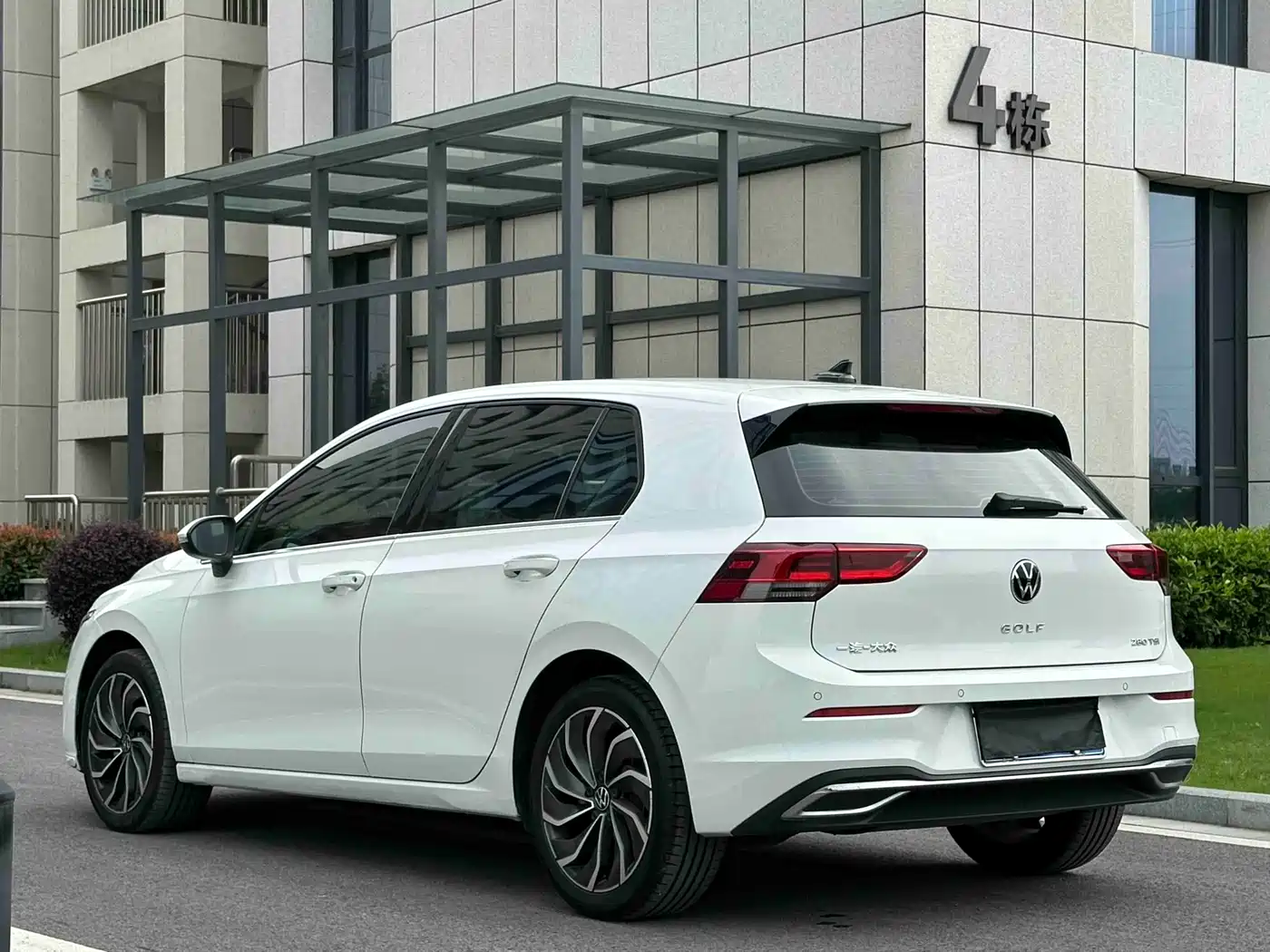 Volkswagen Golf 2023 280TSI DSG Pro фото 27
