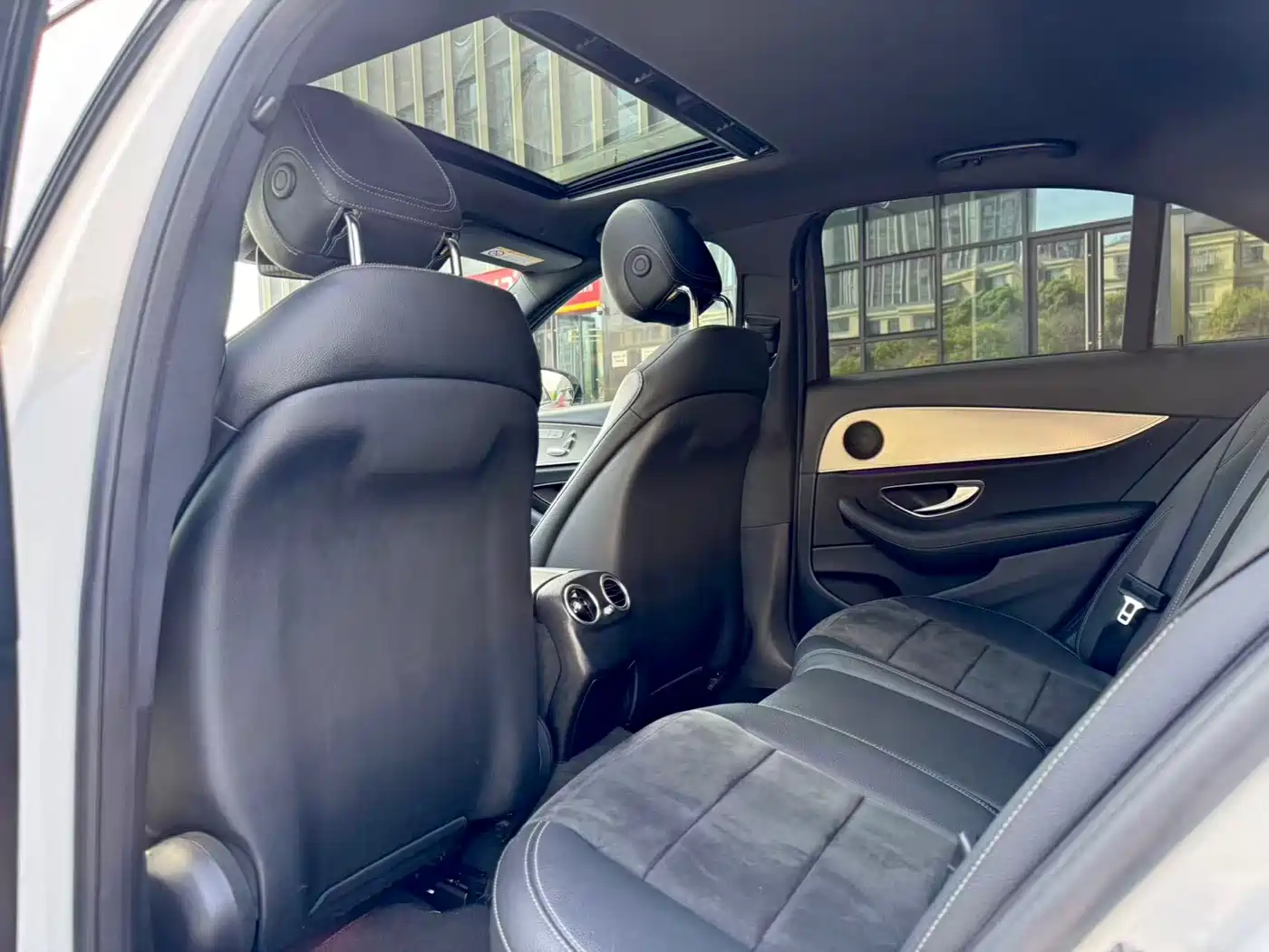 Mercedes-Benz E-Class 2017 E 200 Sport 4MATIC фото 6