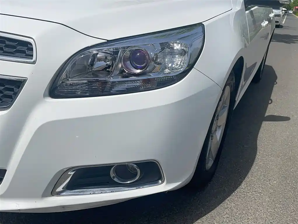 Chevrolet Malibu 2014 2.0L Automatic Comfort фото 3