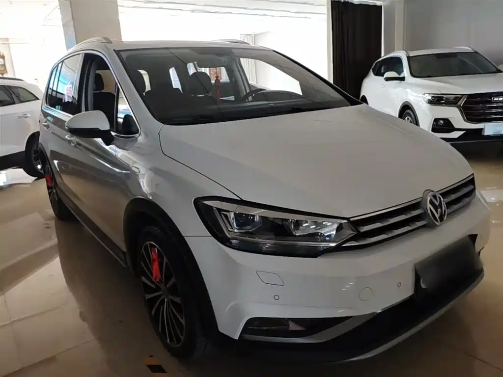 Volkswagen Touran 2018 Touran L 280TSI DSG Frontier Edition 6-Seater China V фото 4