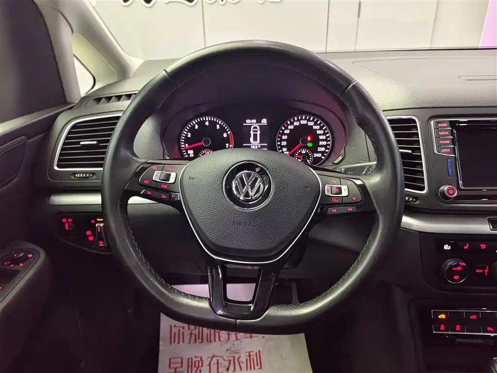 Volkswagen Sharan 2018 380TSI Premium 7-Seater фото 14