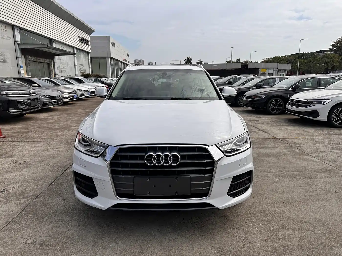 Audi Q3 2017 30 TFSI Fashion фото 2