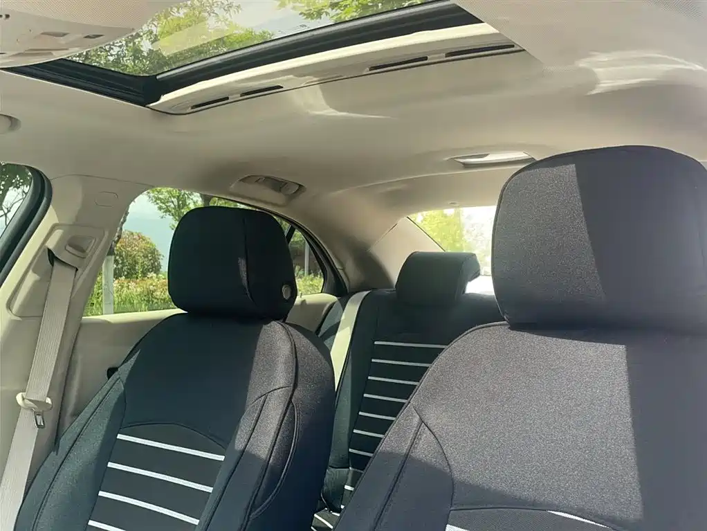 Chevrolet Malibu 2014 2.0L Automatic Comfort фото 14