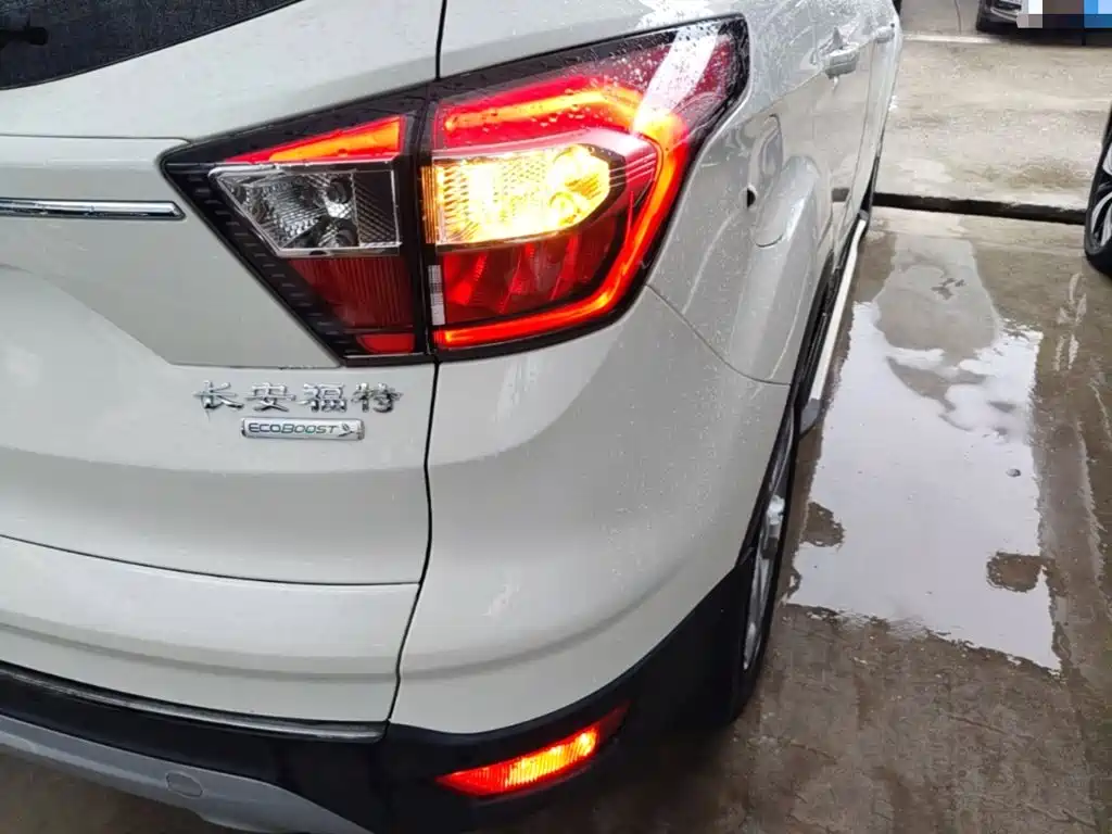 Ford Kuga 2018 2018 EcoBoost 180 FWD Platinum Wing