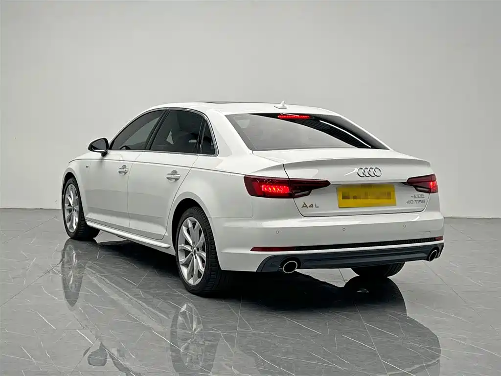 Audi A4L 2018 30th Anniversary 40 TFSI Fashion фото 4
