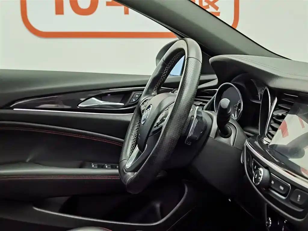 Buick Regal 2017 GS 28T Luxury Model фото 22