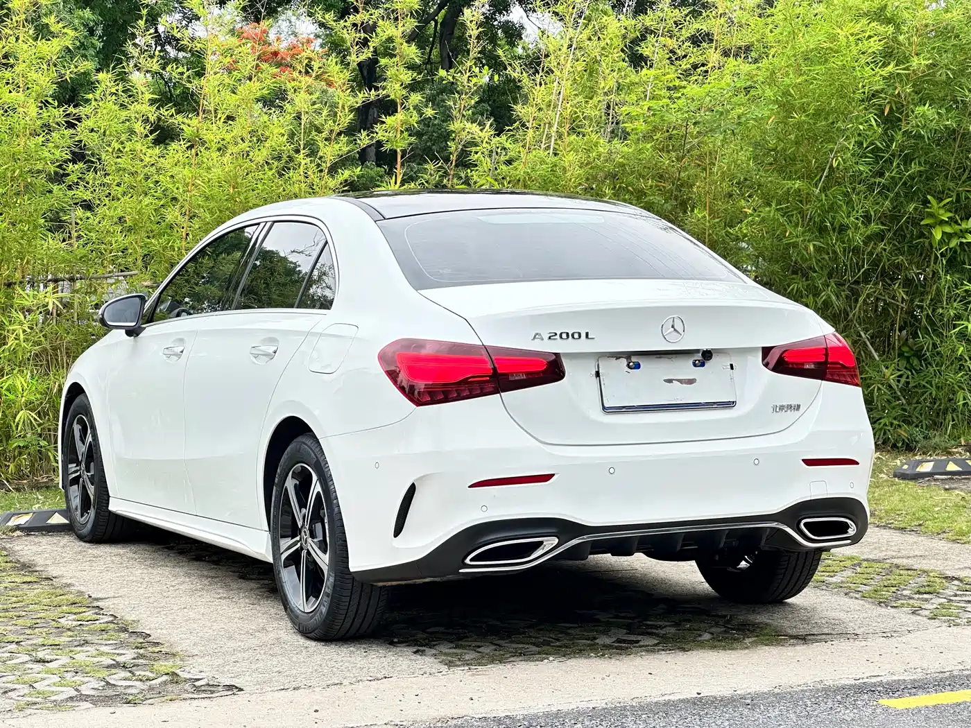 Mercedes-Benz A-Class 2025 A 200 L Fashion Edition фото 20