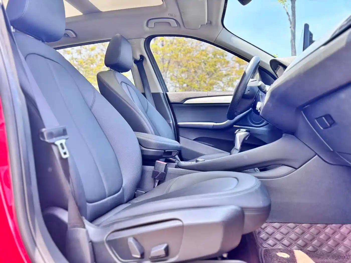 BMW X1 2018 sDrive18Li Fashion Model фото 13