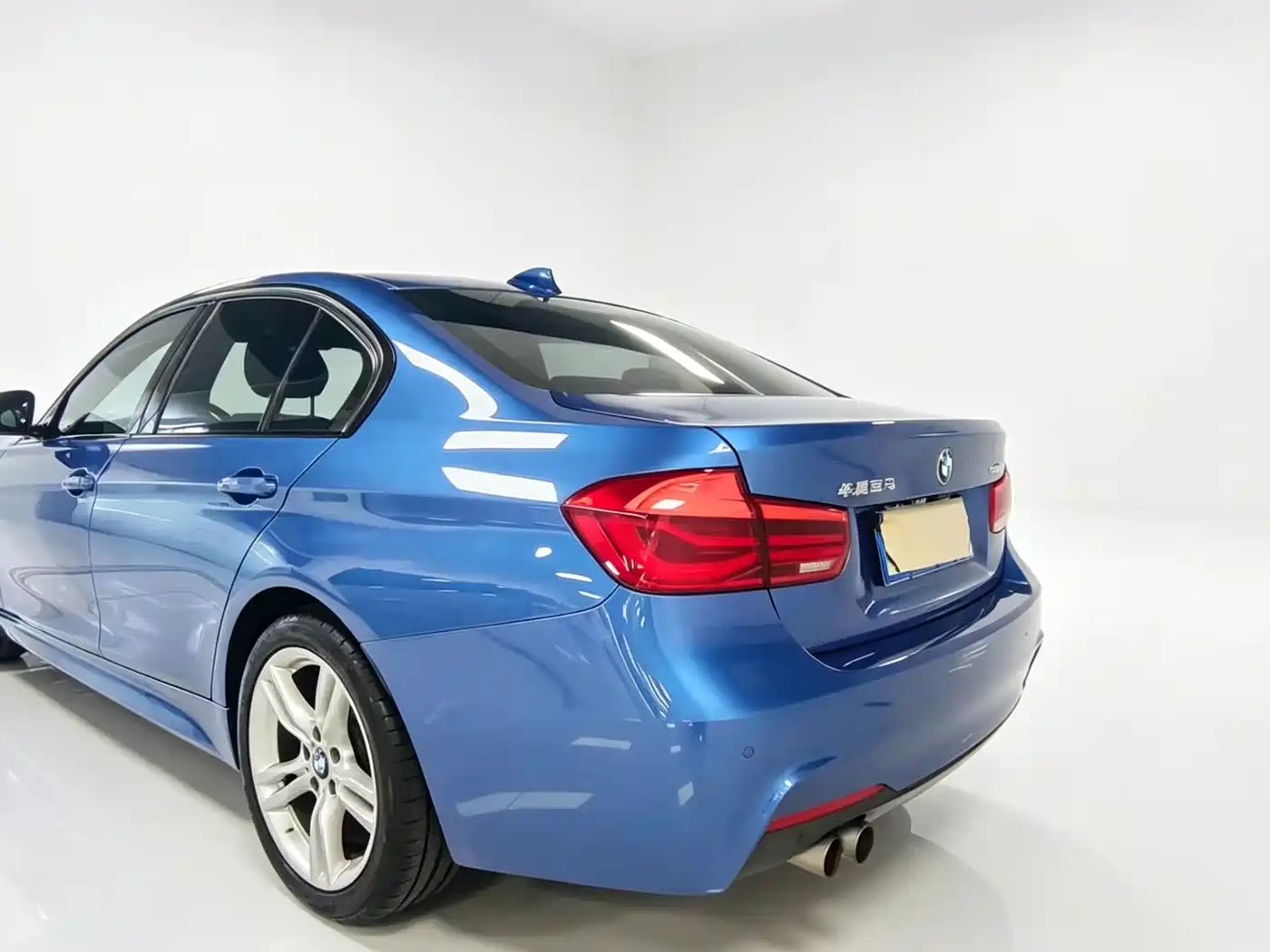 BMW 3 Series 2017 320i M Sport фото 8