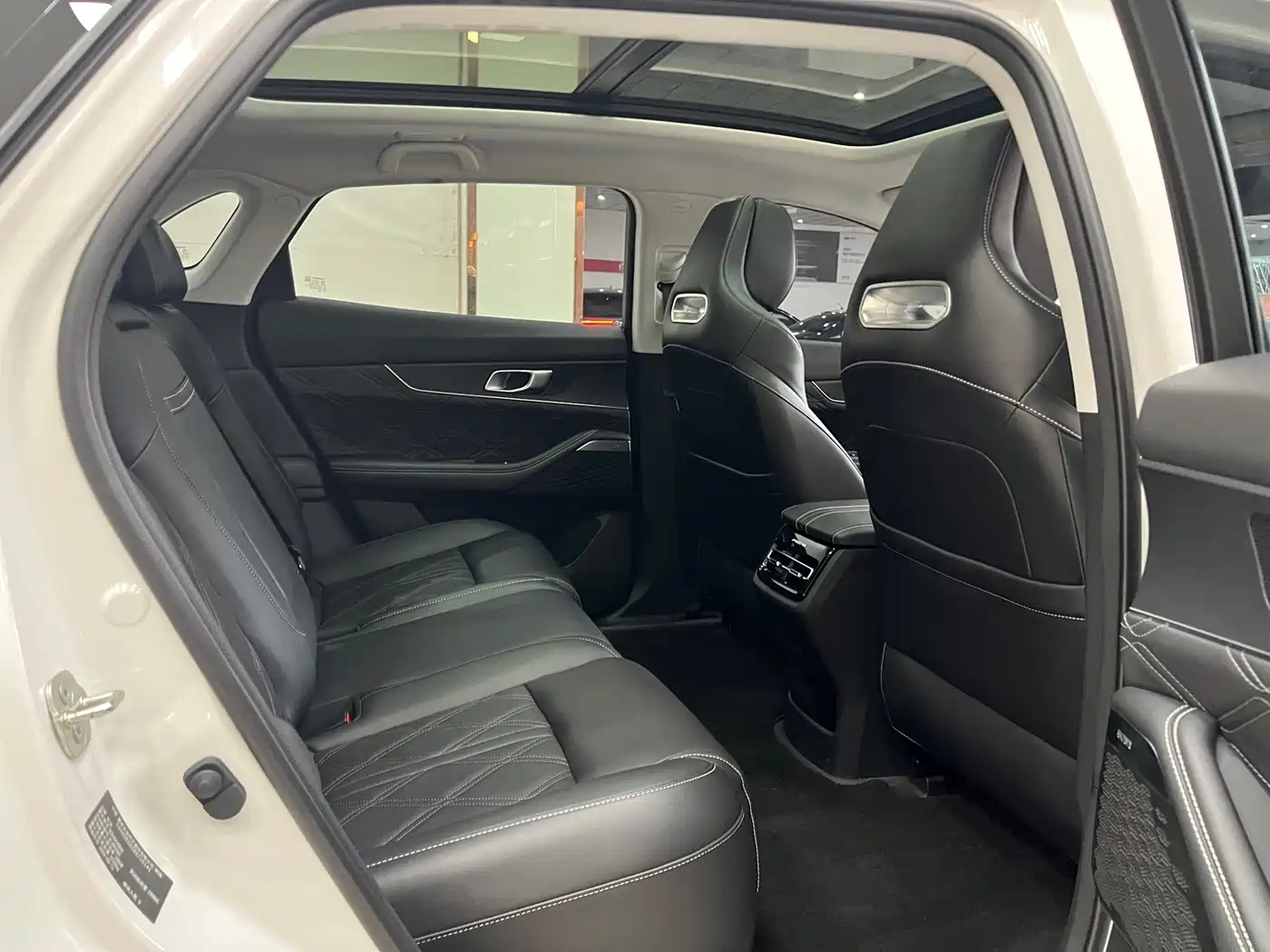 Changan UNI-K 2024 2024 2.0T FWD Global Edition