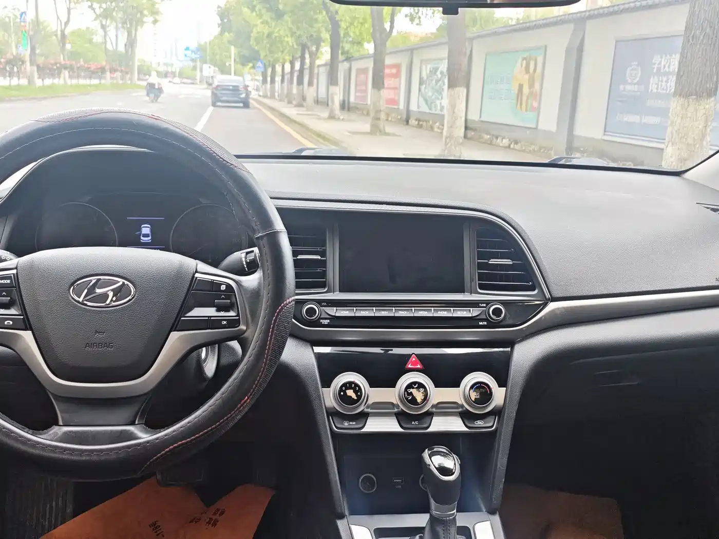 Hyundai Elantra 2020 1.5L CVT Smart Style·Elite фото 7
